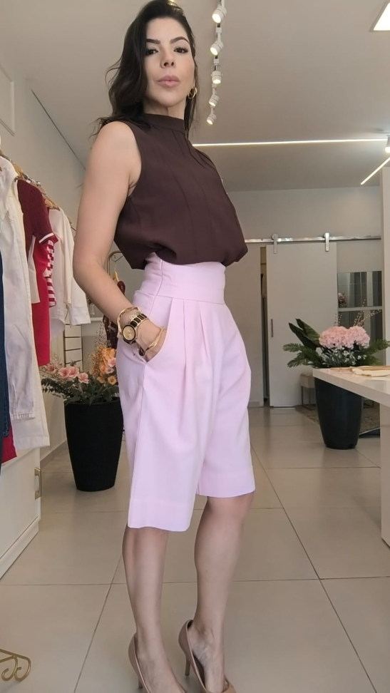Blusa sem manga com nervura na frente