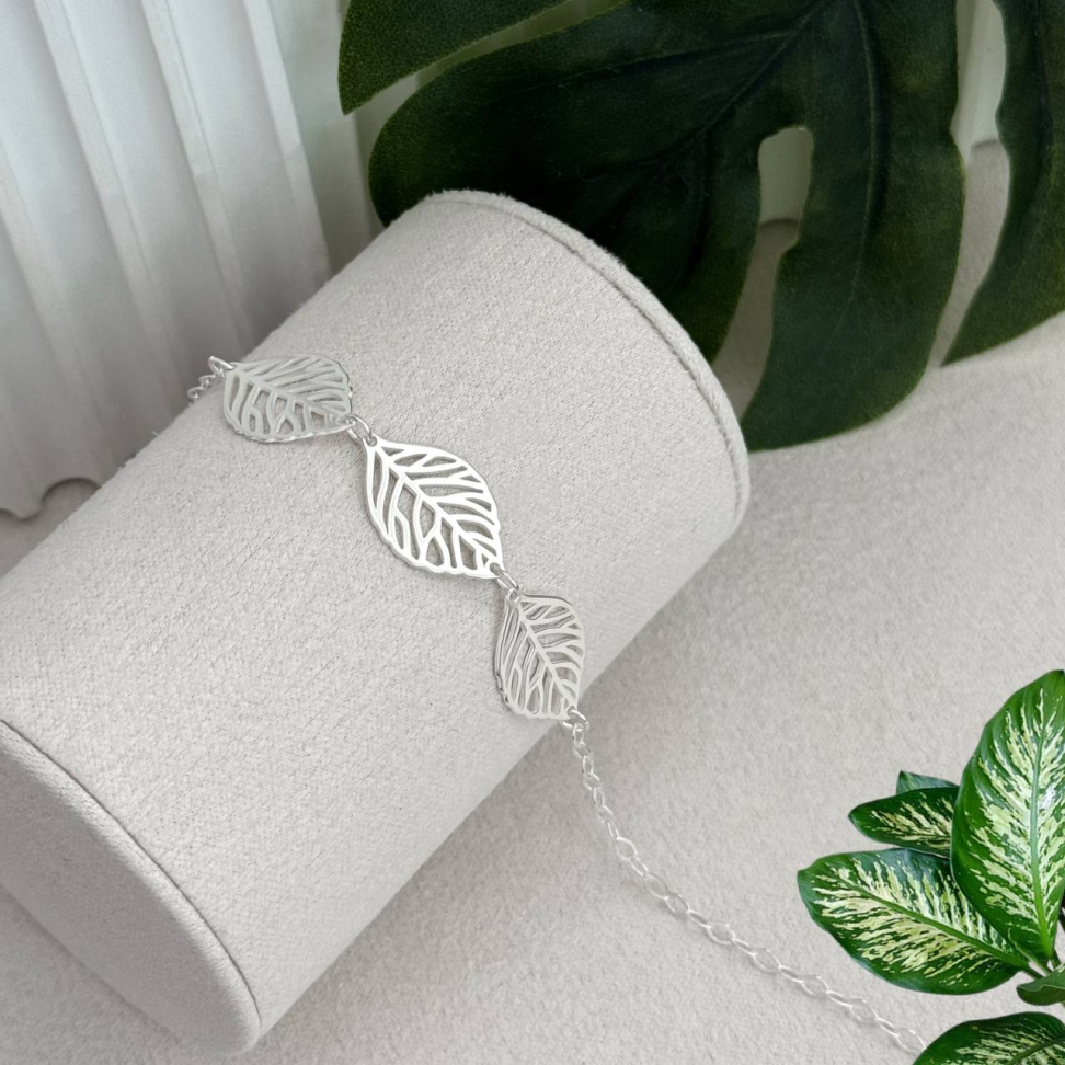 Pulseiraa 3 Folhas Vazadas