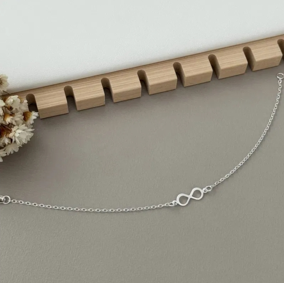 Pulseira Infinito no meio
