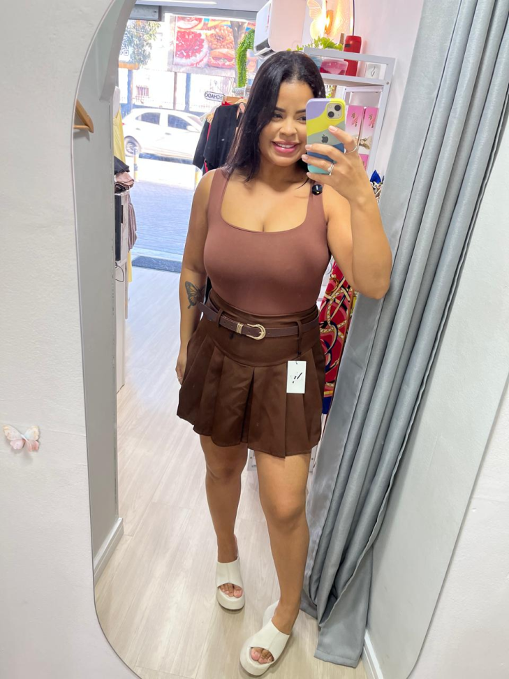 Short Saia Prega
