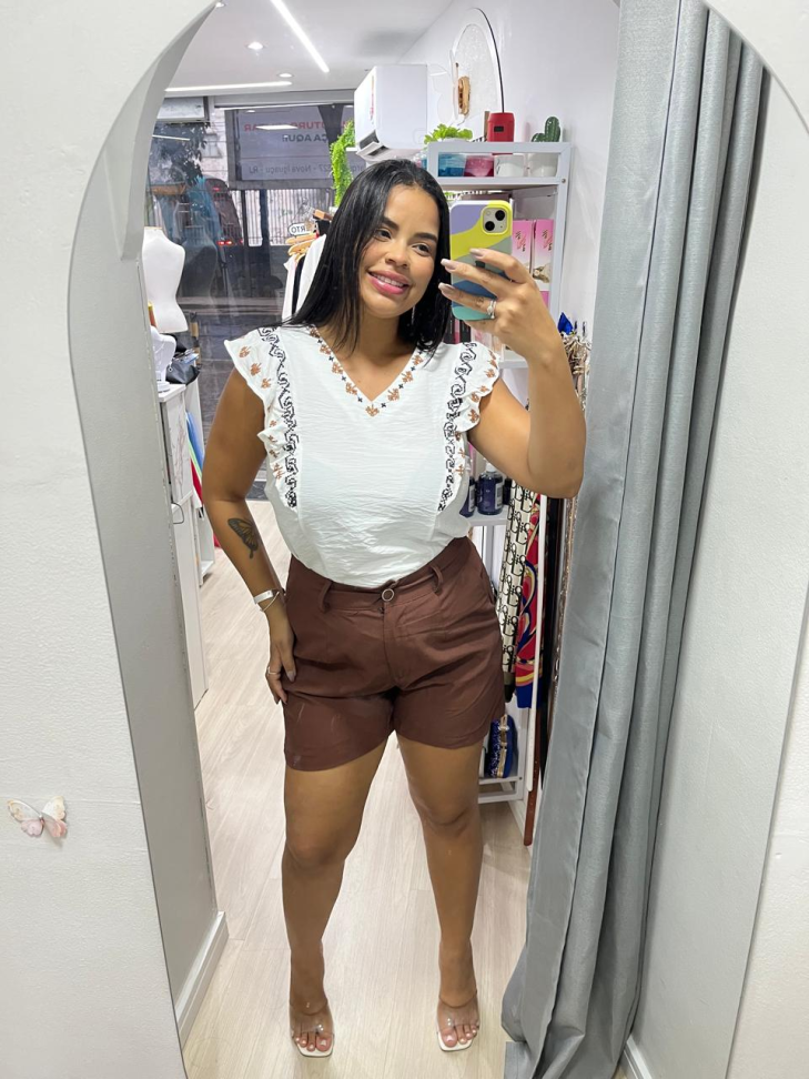 Blusa Importada Bordada