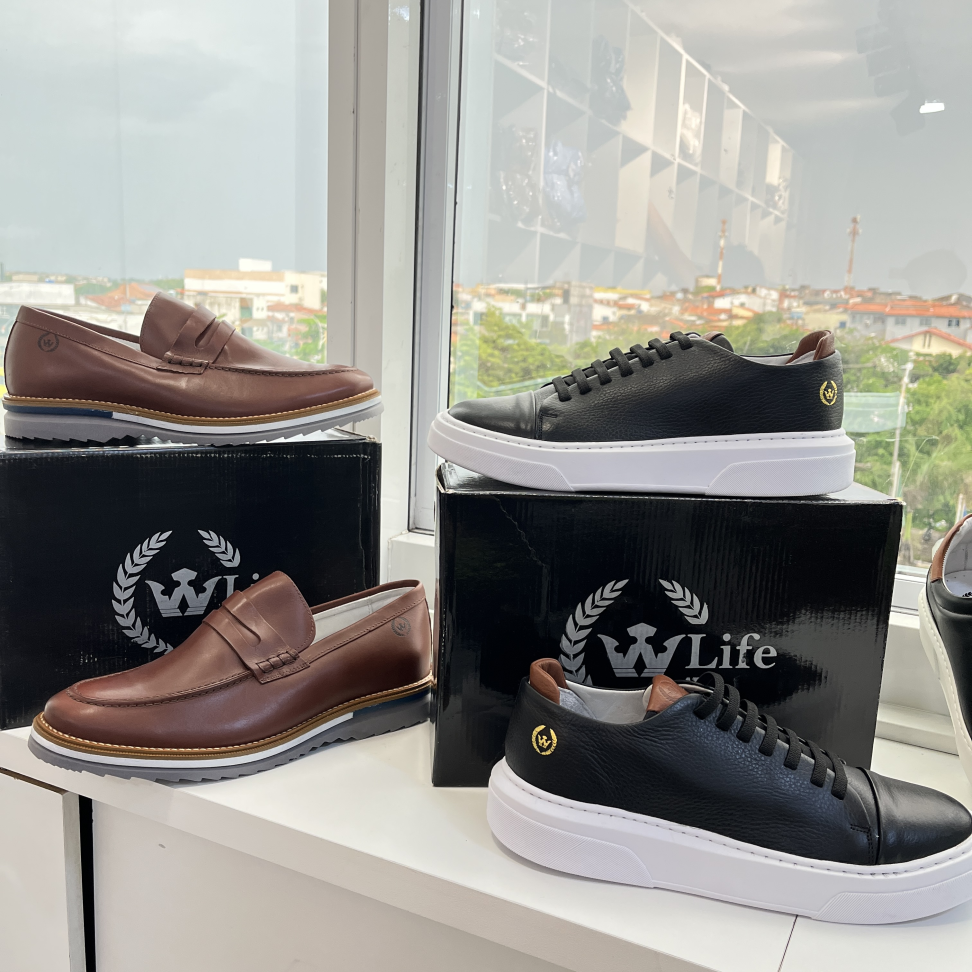 SNEAKRS PREMIUM W LIFE