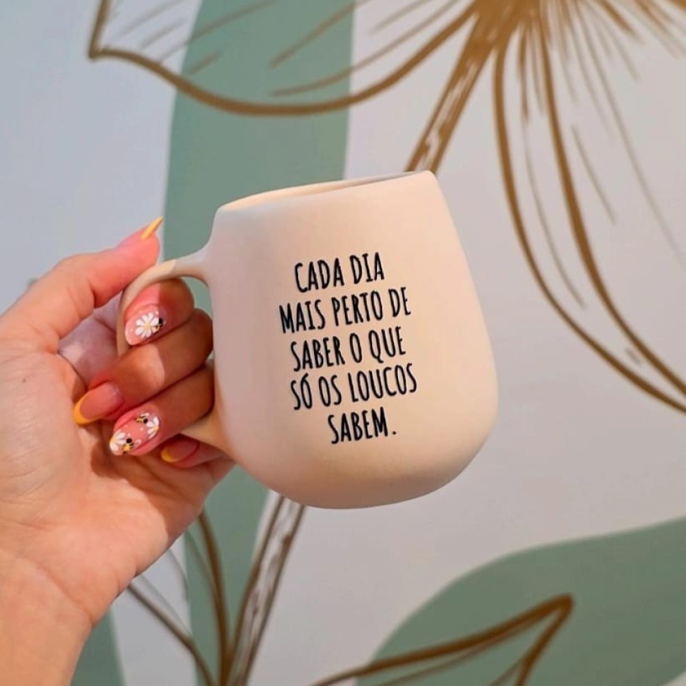 Caneca Bojuda 7 Frases Off White 260ml