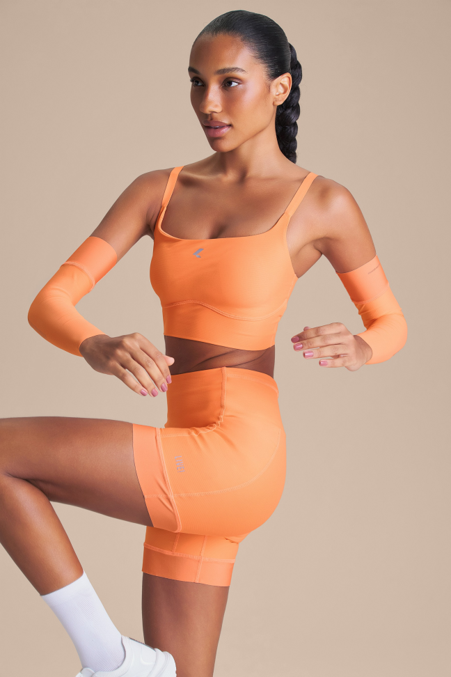Bermuda de Corrida Feminina LIVE! Six Pockets Speed Solar Orange com 6 Bolsos