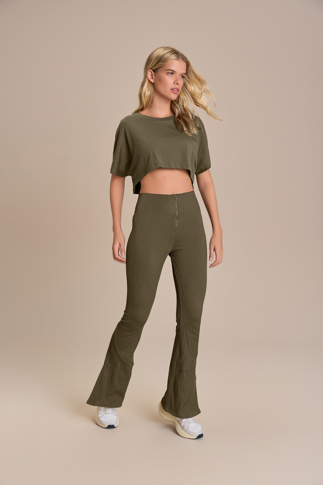 Camiseta Cropped Fierce LIVE!