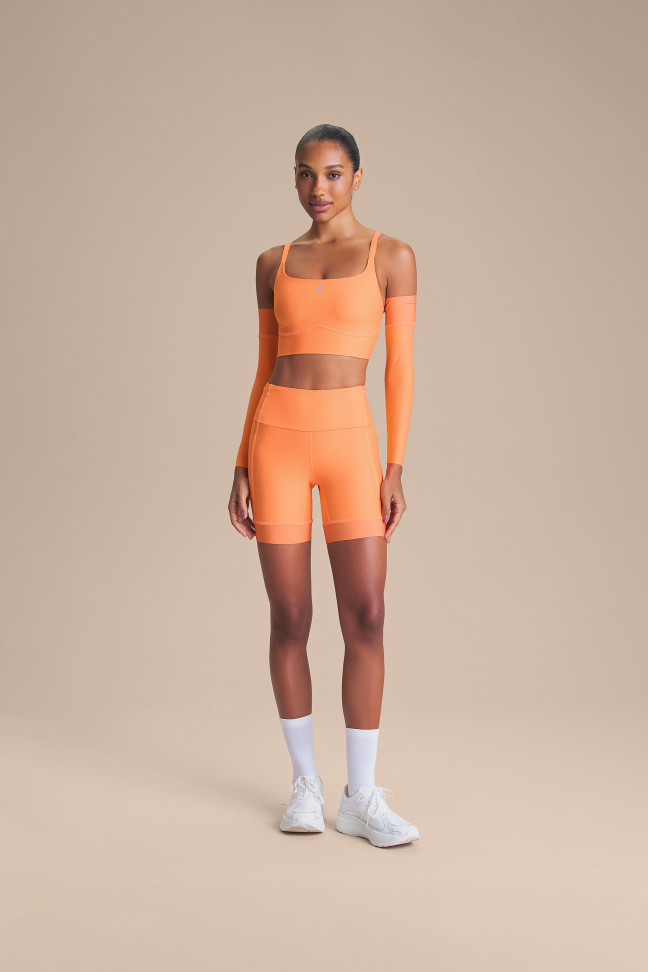 Bermuda de Corrida Feminina LIVE! Six Pockets Speed Solar Orange com 6 Bolsos