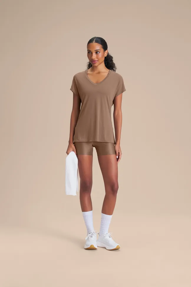 Camiseta Fitness Feminina LIVE! V Comfort Mountain Grey com Decote V e Quick Dry