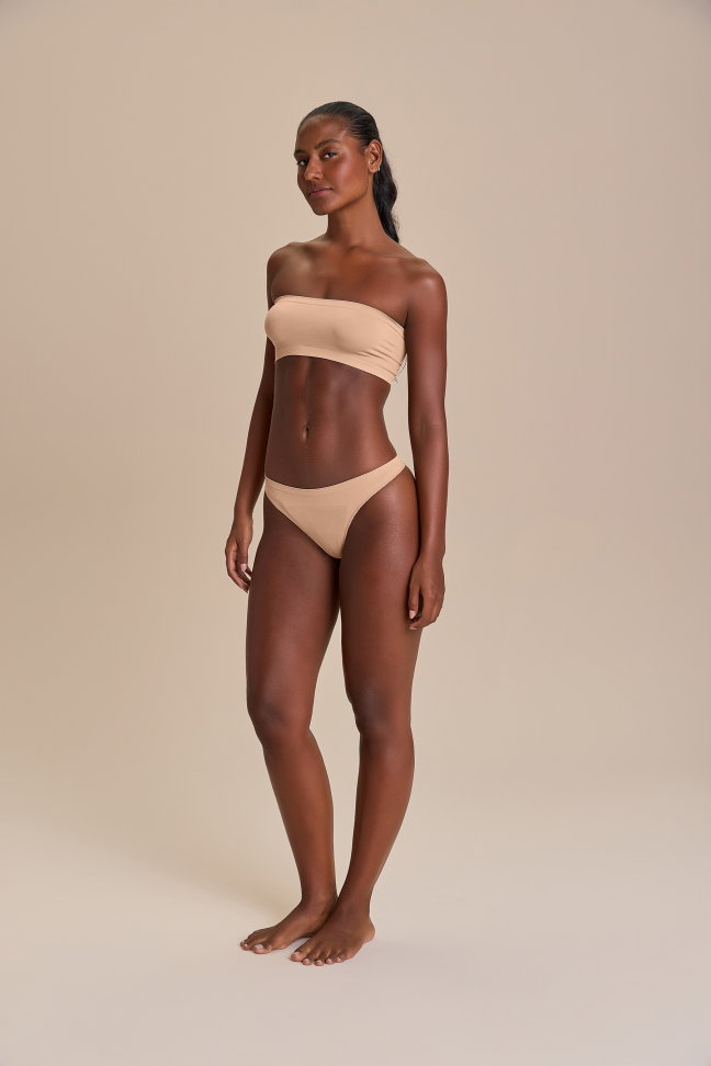 Calcinha Fio Básica Seamless Venus Bege LIVE!