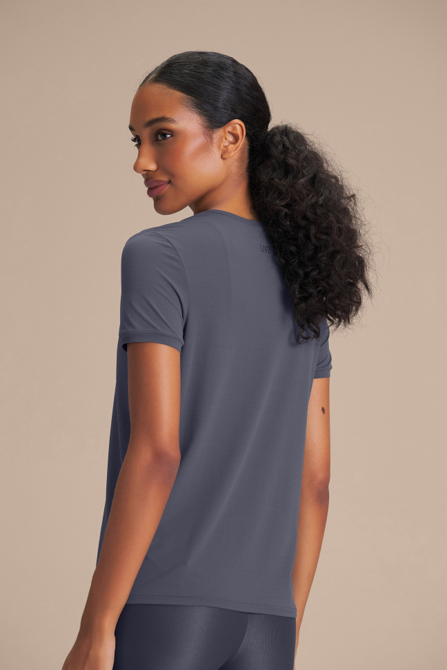 Camiseta Fitness Feminina LIVE! Basic Comfort Iron Blue