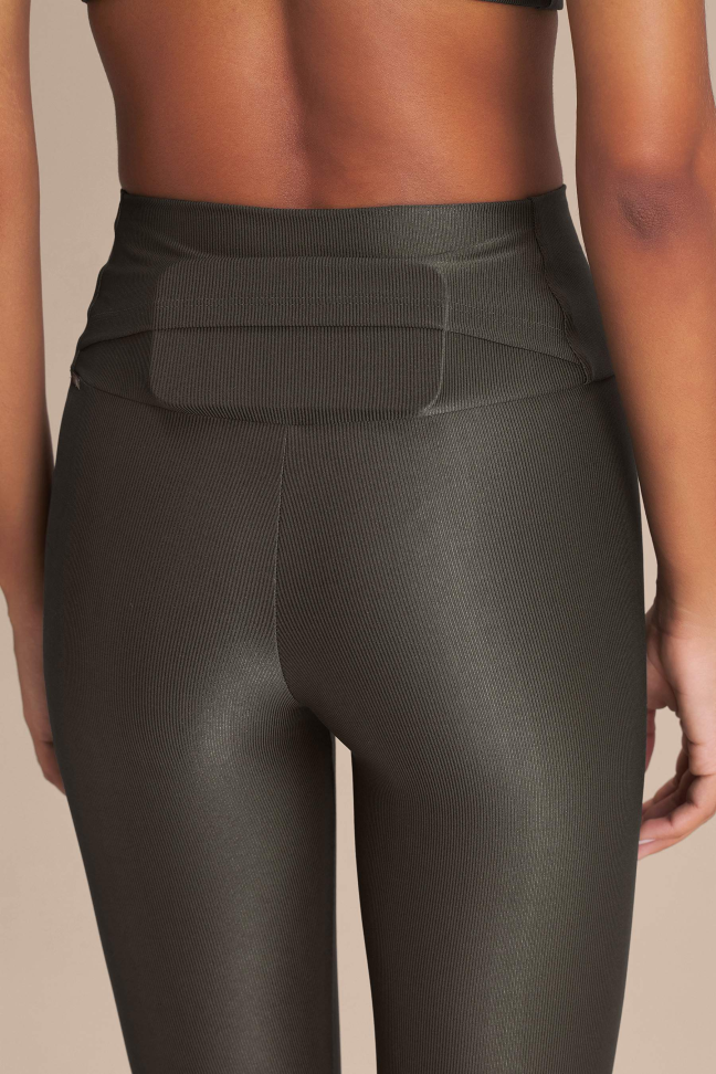 Calça Legging Fusô Feminina LIVE! Allure® Adaptiv Obsidian Grey