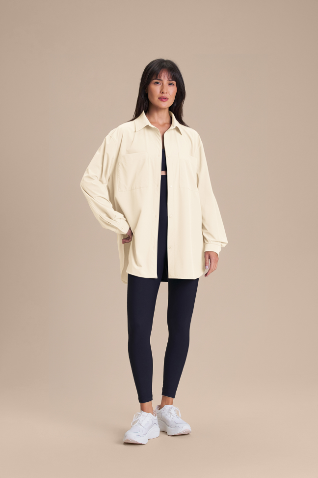 Camisa Feminina LIVE! Lite Tech Off White Oversized com Bolsos