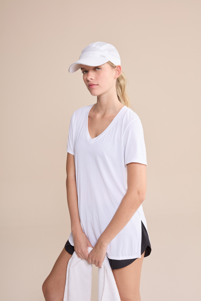 Camiseta V Action Branco White LIVE!
