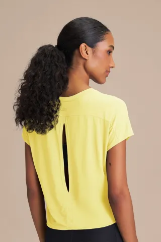 Camiseta Breath Back Comfort Candelight Yellow LIVE!
