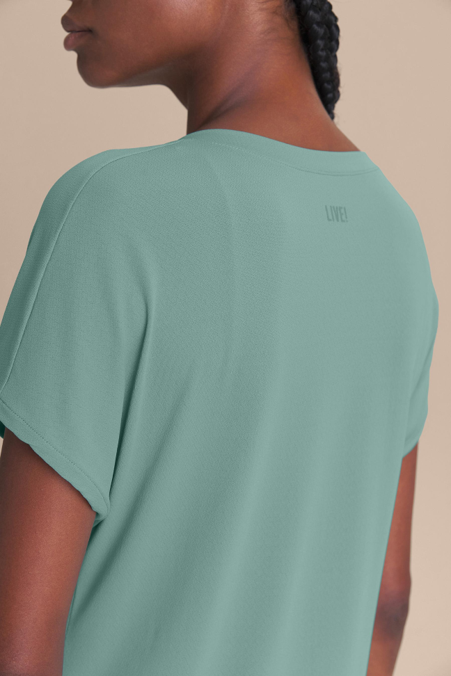 Camiseta V Comfort Green Daze LIVE!