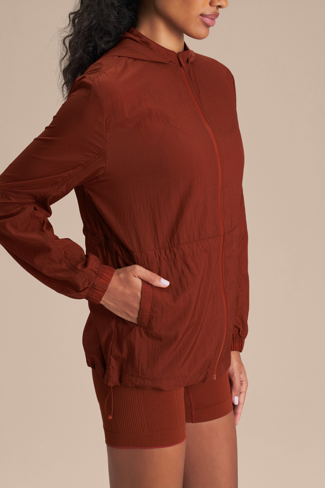 Jaqueta Esportiva Feminina LIVE! Nylon Racer Rust Red com Capuz e Quick Dry - #5