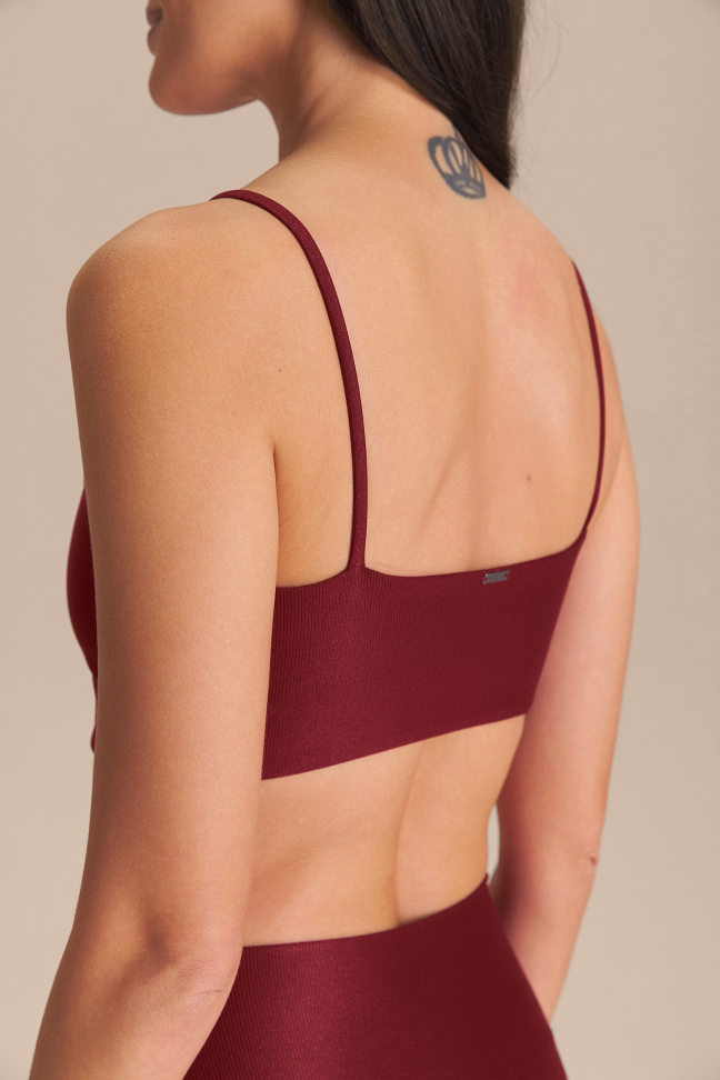 Top Curve Allure® Adaptiv Crimson LIVE!