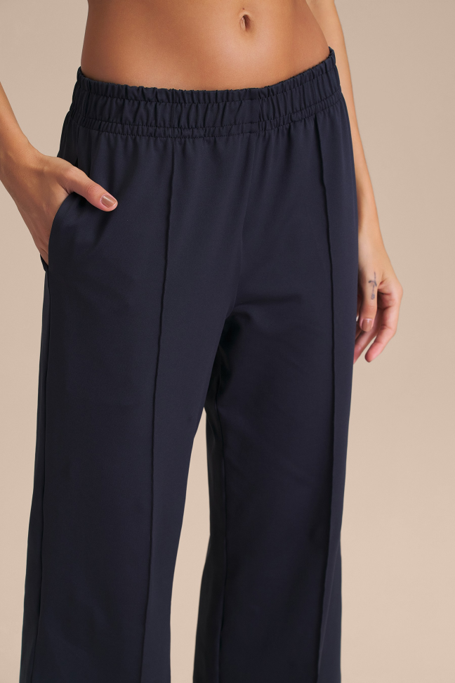Calça Fitness Feminina LIVE! Loose Sense® Preta com Bolsos