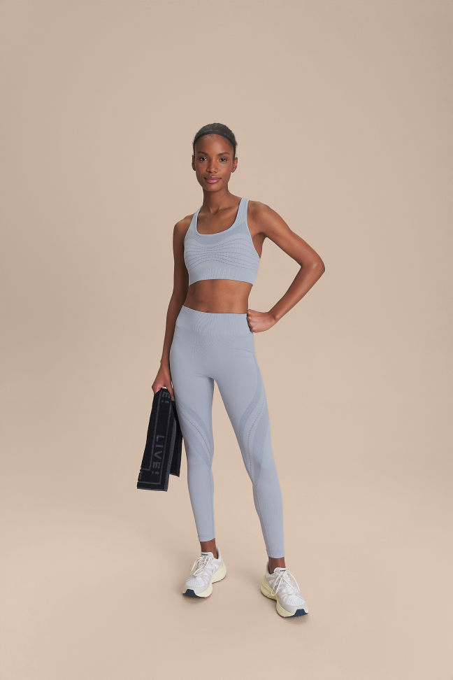 Top Sculpt Seamless Breeze Blue Plunge LIVE!