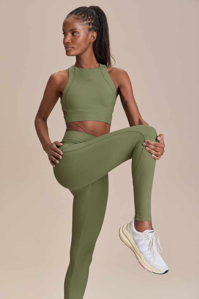 Legging Curve Equilibrium Sprout LIVE!