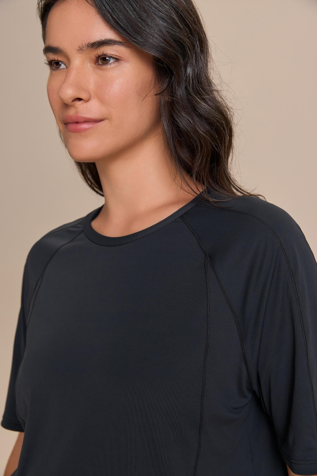 Blusa Equilíbrio Bio Stretch Black LIVE!