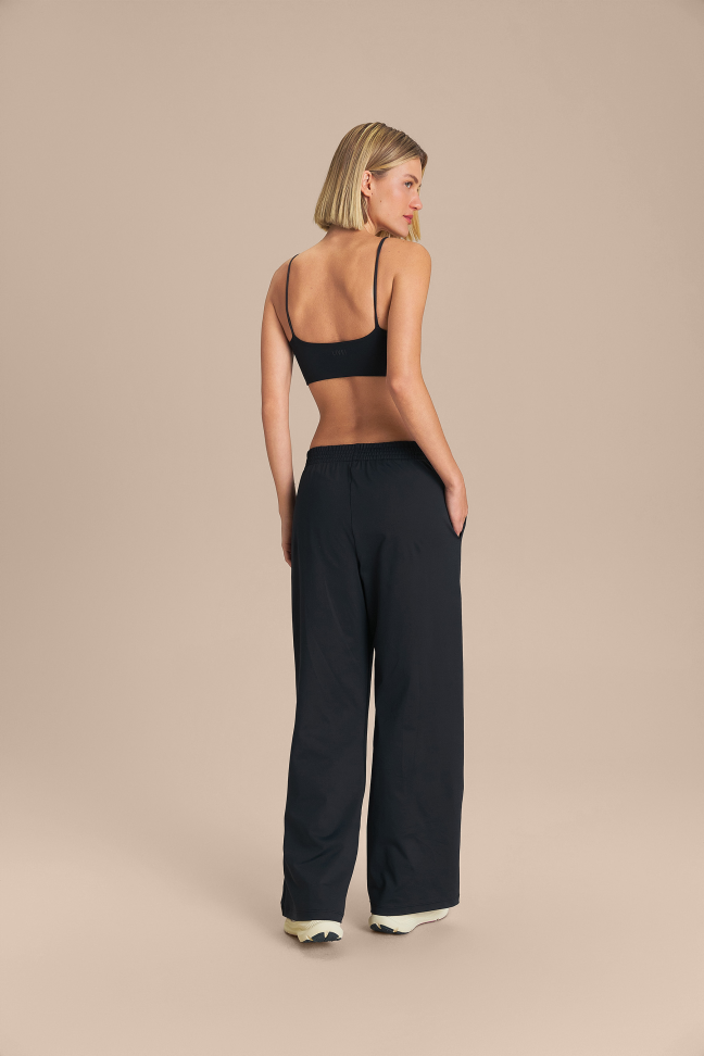 Calça Loose Sense® Preta LIVE!