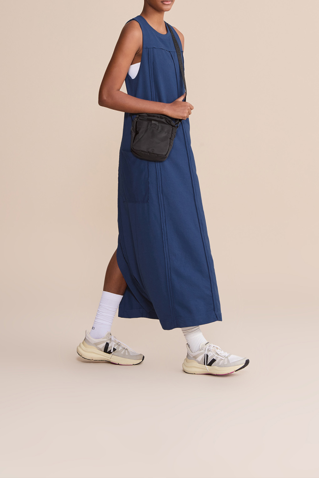 Vestido Midi Soft Pure Azul Fate LIVE!
