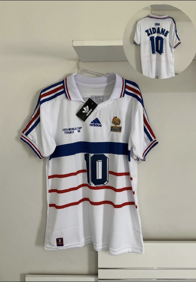 Camisa De Seleções Pelo Mundo - #7