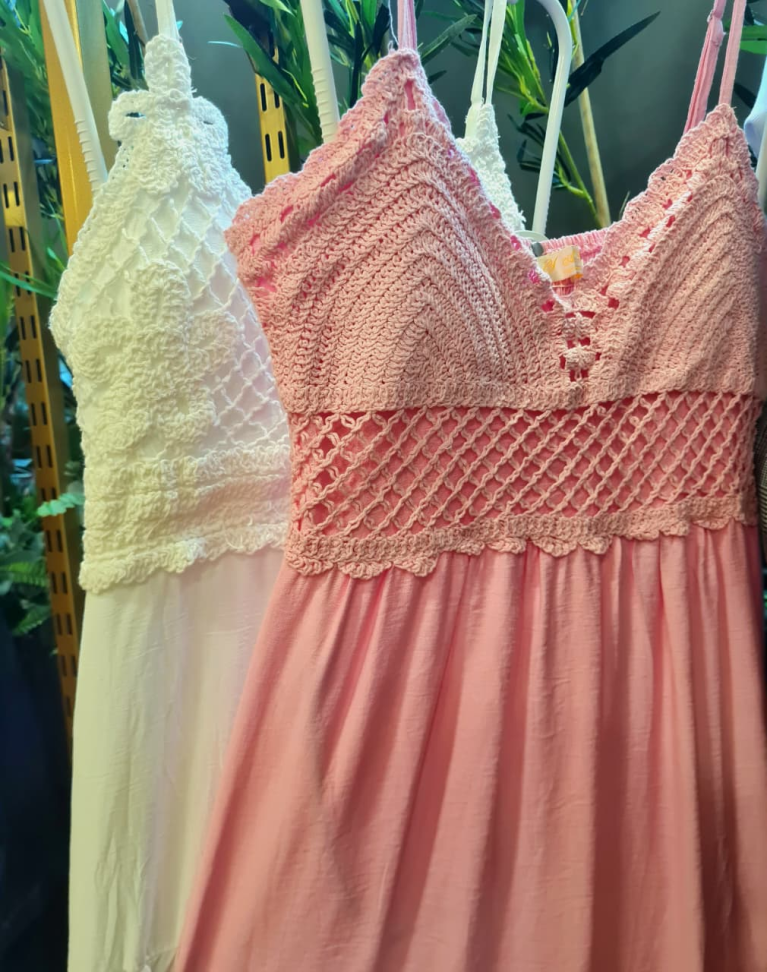 Vestido com detalhes em crochê - #2