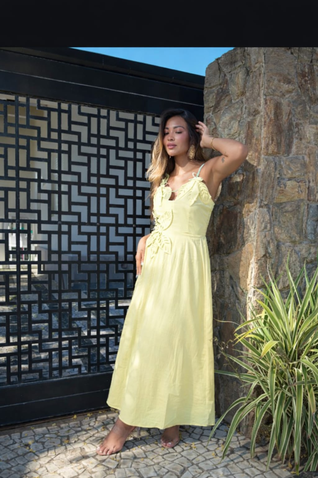 Vestido com flores em 3d - #2