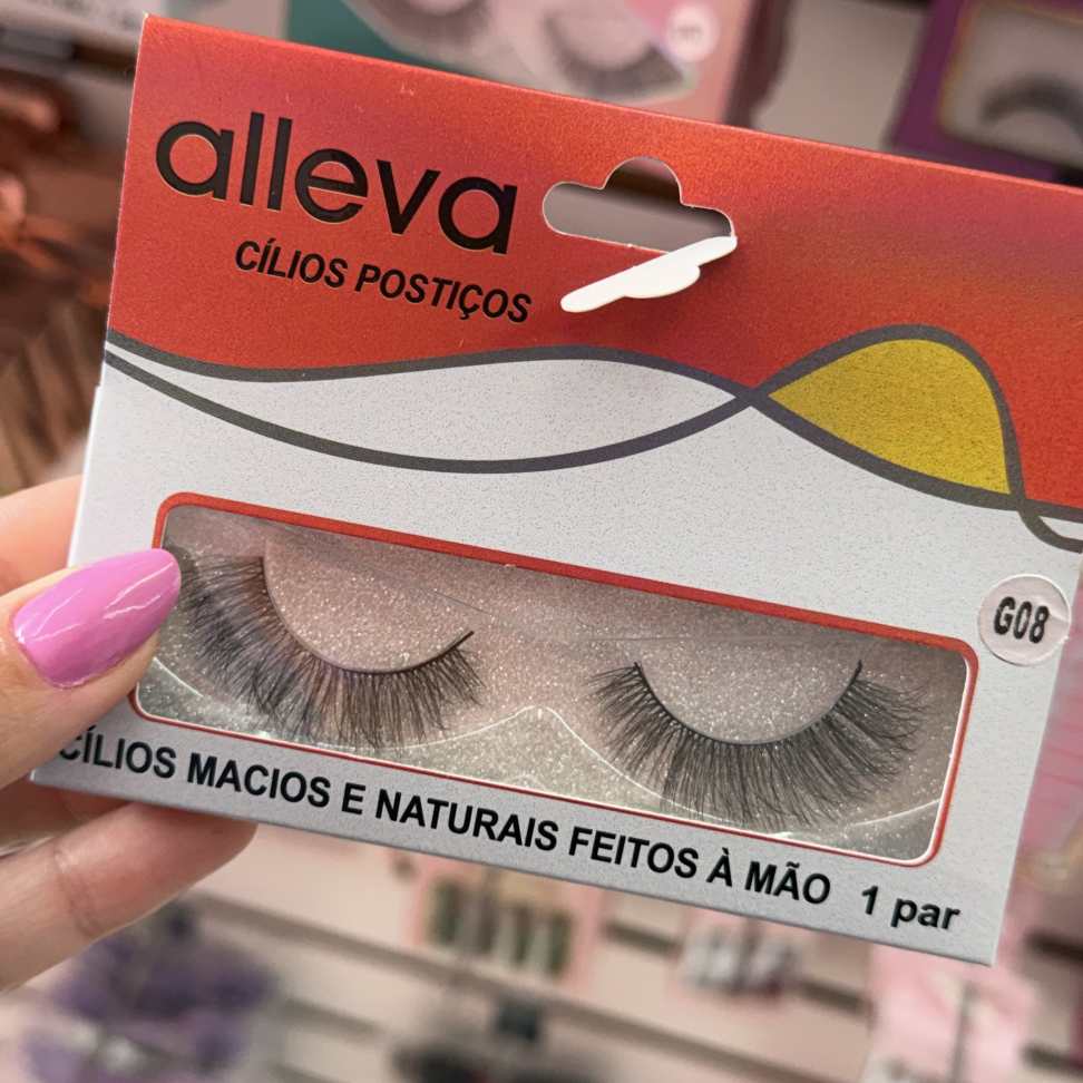Cílios postiços