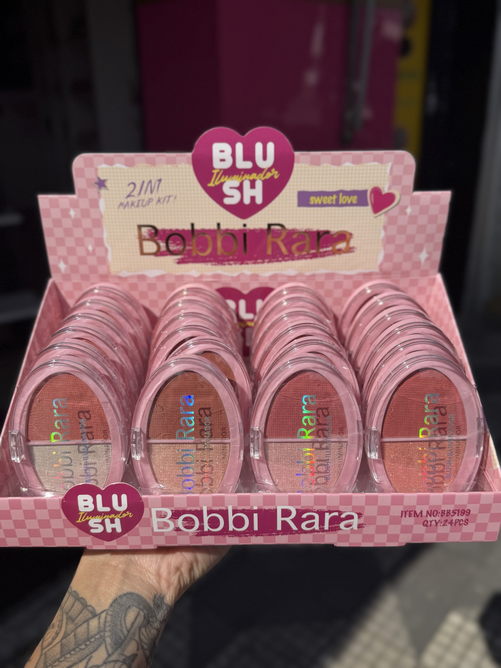 Duo Blush e iluminador Bobbi rara