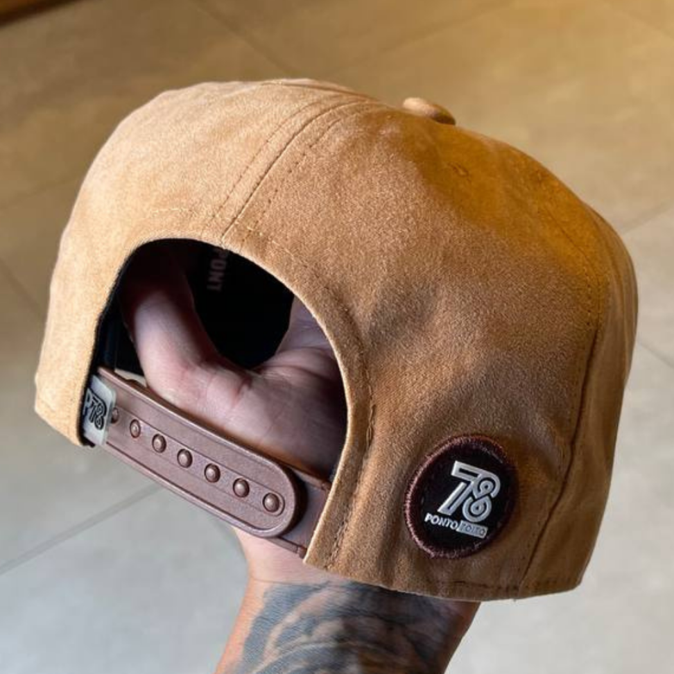 BONÉ MASCULINO PONTO 78 NOBUCK CAMEL - PREMIUM EDITION