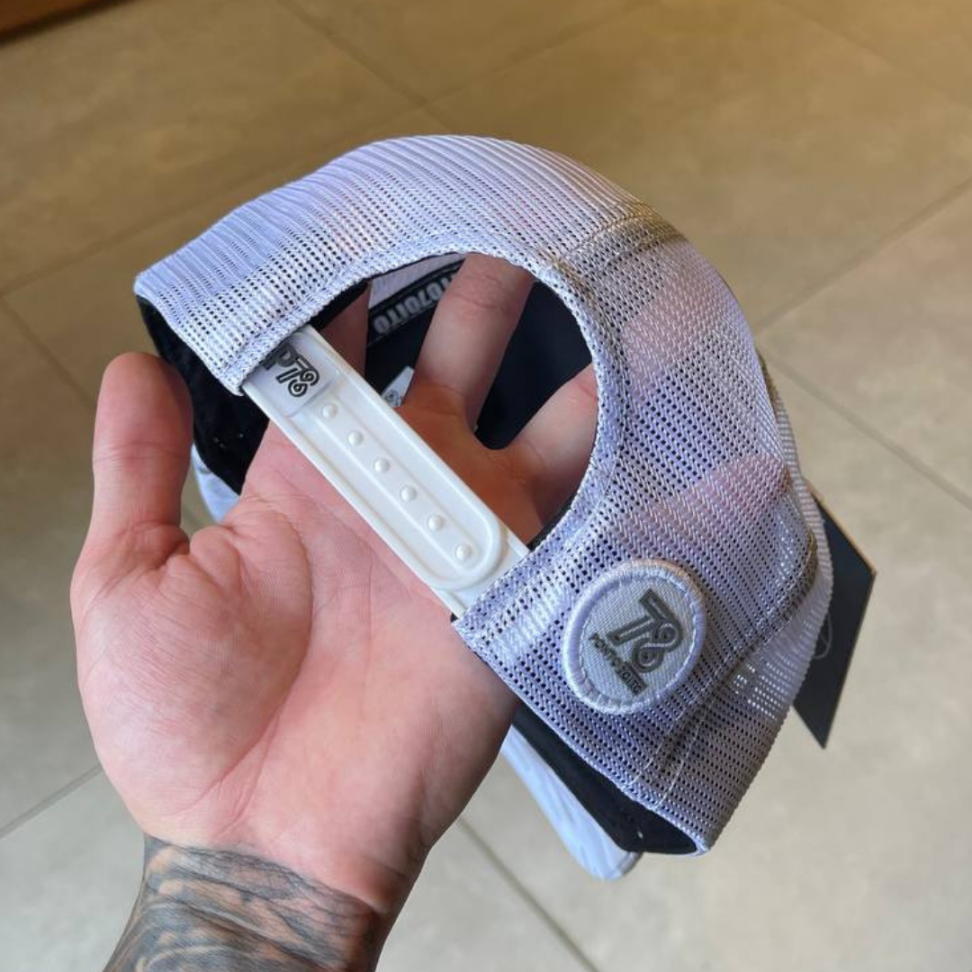 BONÉ MASCULINO PONTO 78 TRUCKER CAMUFLADO LIGHT GRAY