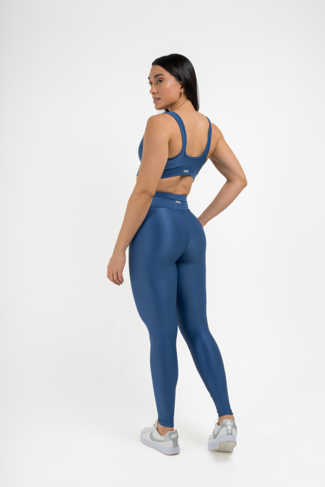 CW13 - Blue Jeans