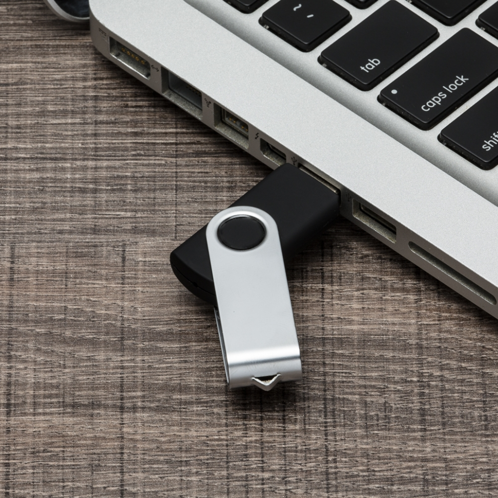 Pendrive Giratório - #2