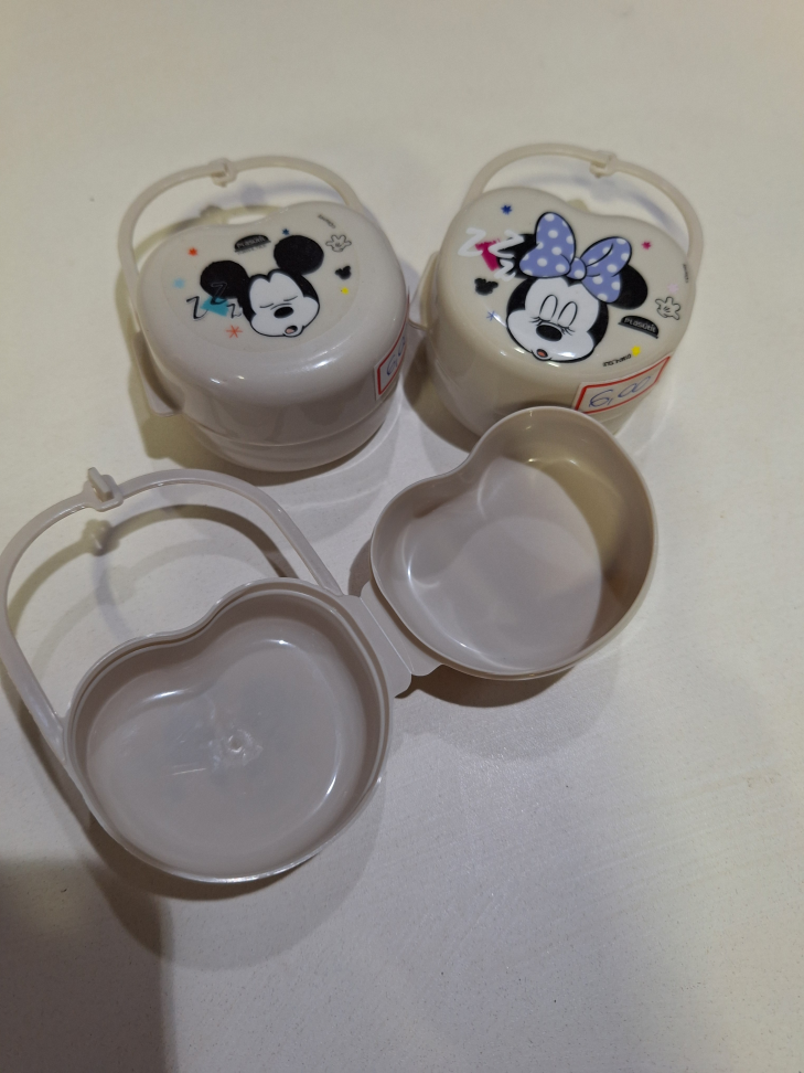 Porta chupeta Mickey e Minnie (Produto Novo)