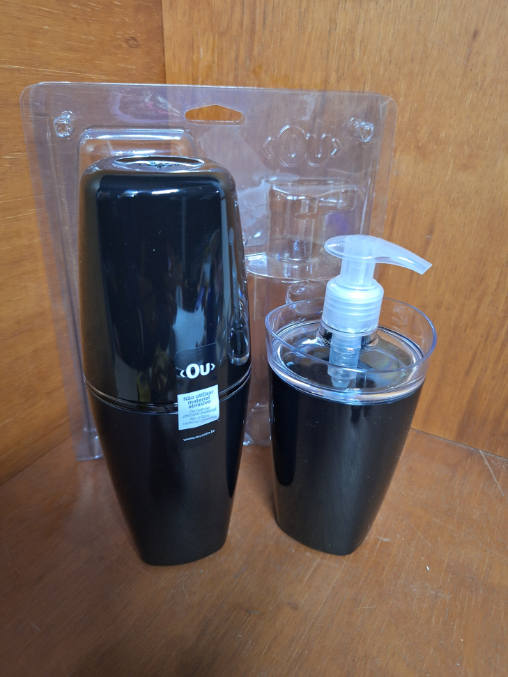 Kit Banheiro com 2 peças (Produto novo)