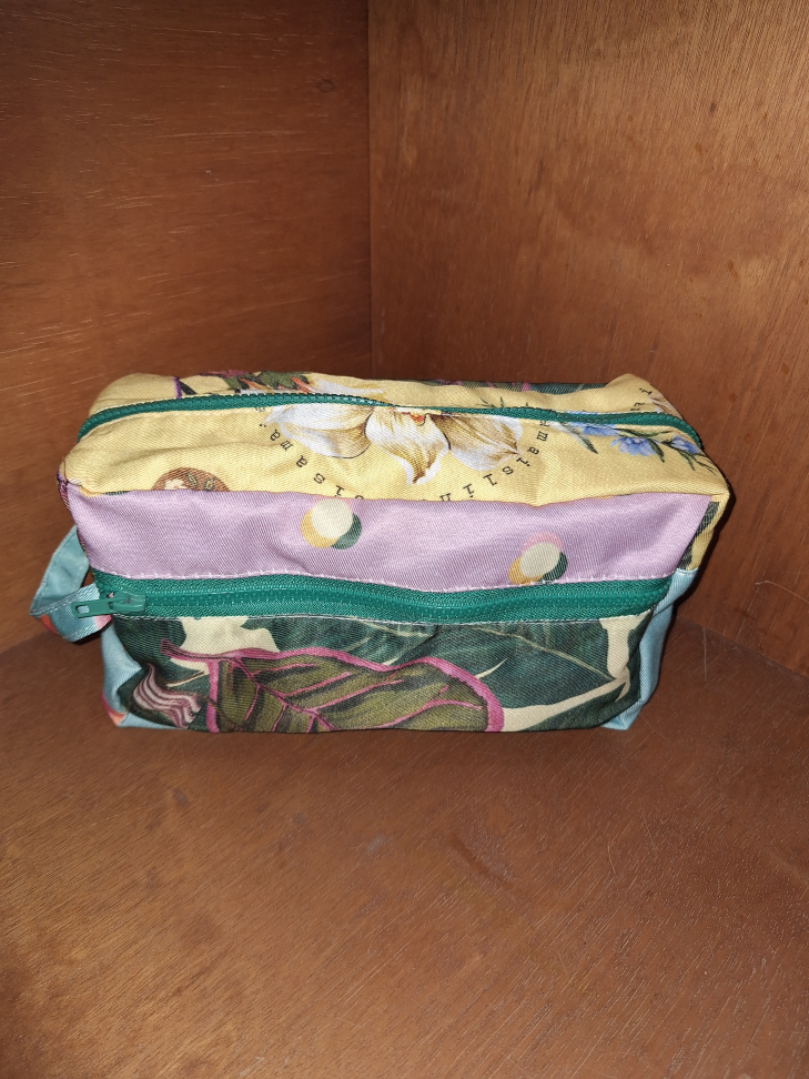 Necessaire grande (Produto novo)
