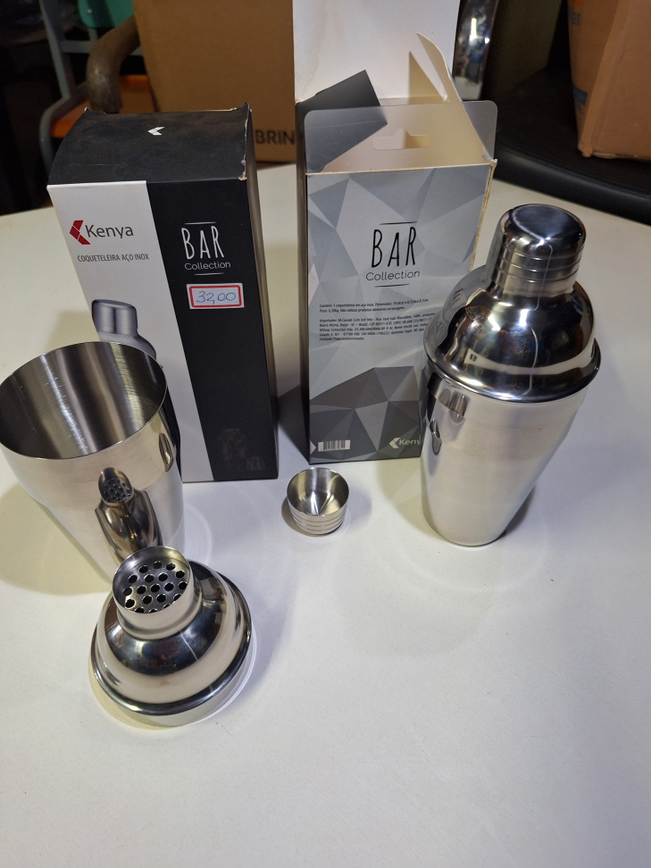 Coqueteleira em aço inox (Produto Novo)