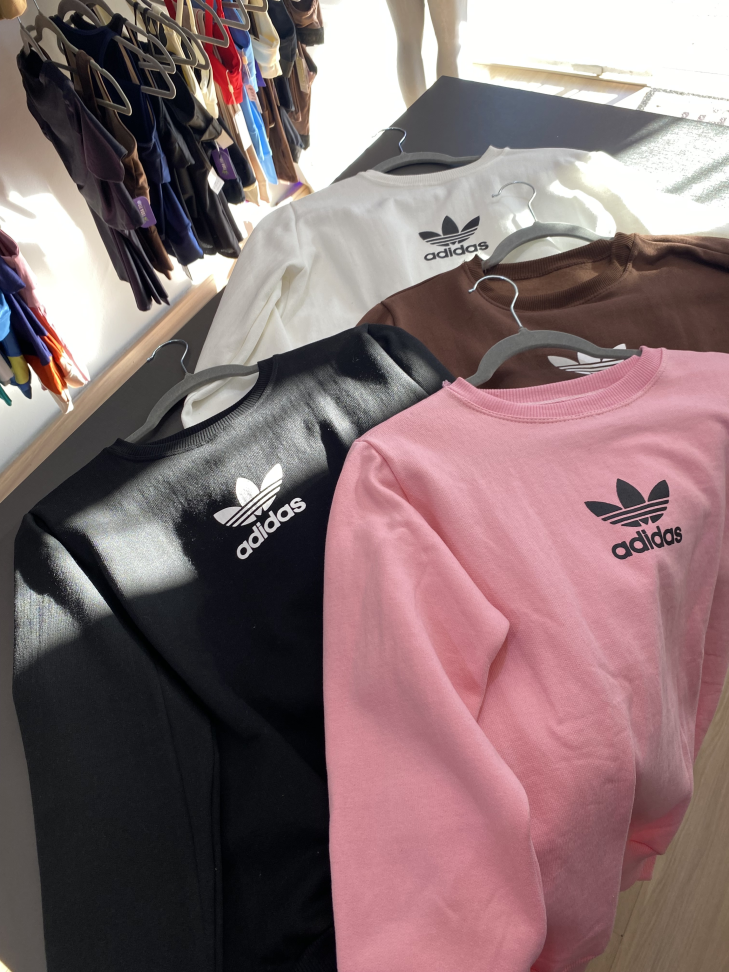 Moletom adidas