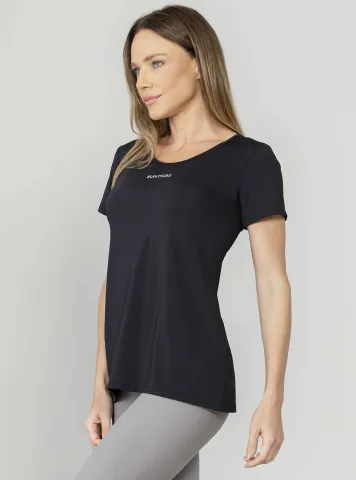 Blusa alongada Rum More preta
