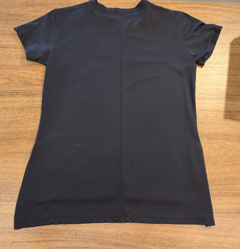 Blusa Preta Annima