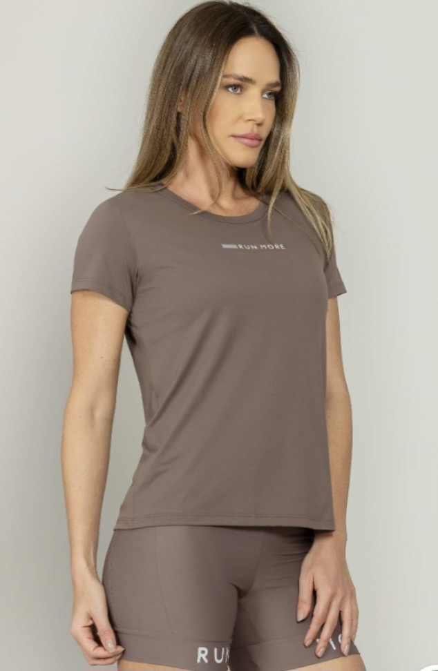 T-shirt decote redondo Run More marrom