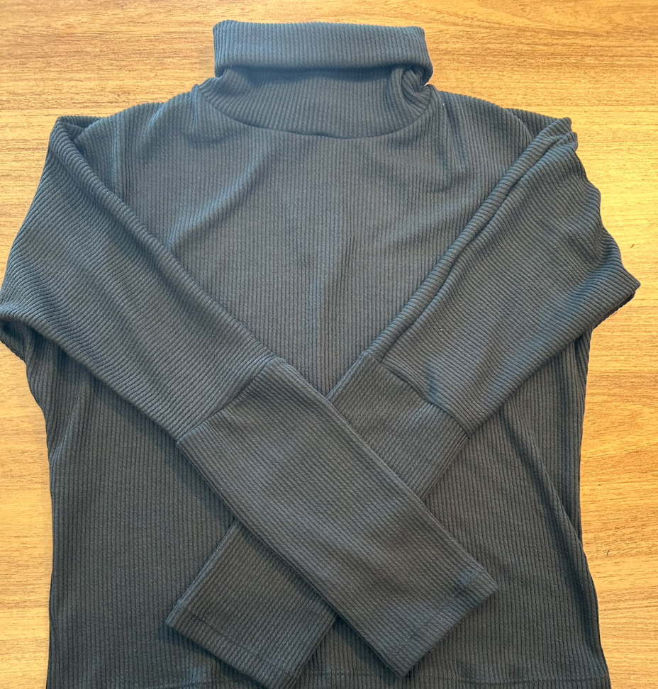 Blusa Gola Livin preto