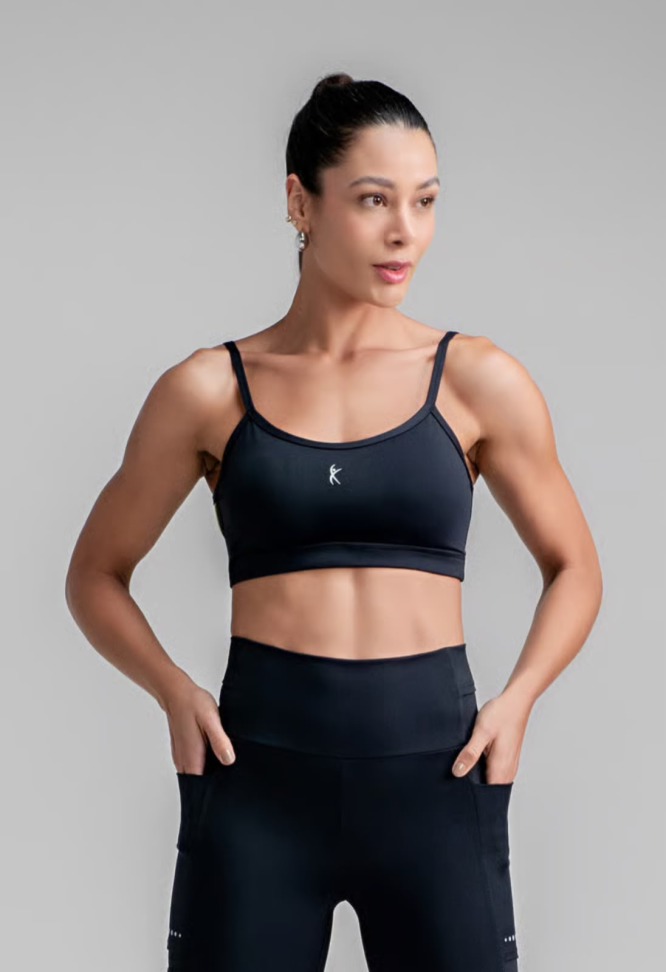 Top Amari Larulp preto