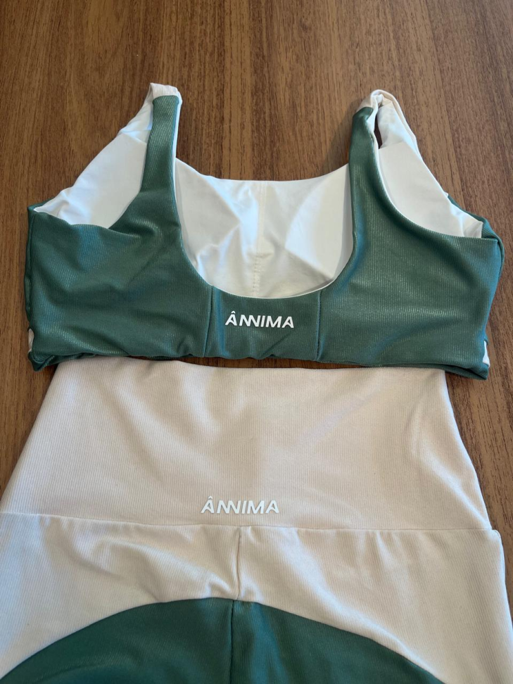 Conjunto Ânnima, Verde com Branco