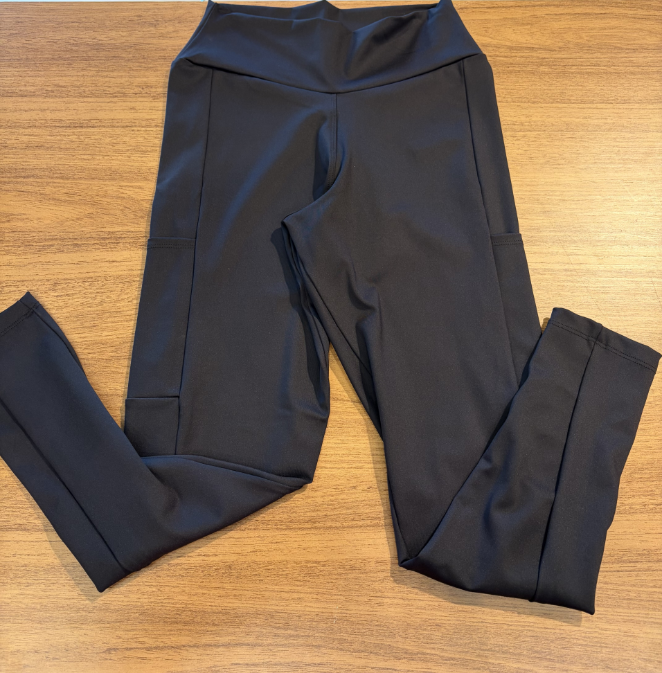 Calça Preta Ânnima