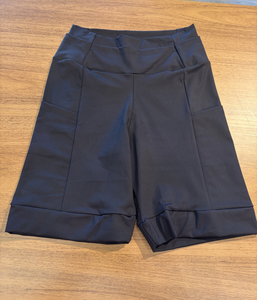 Bermuda Six Pocket Preta Ânnima