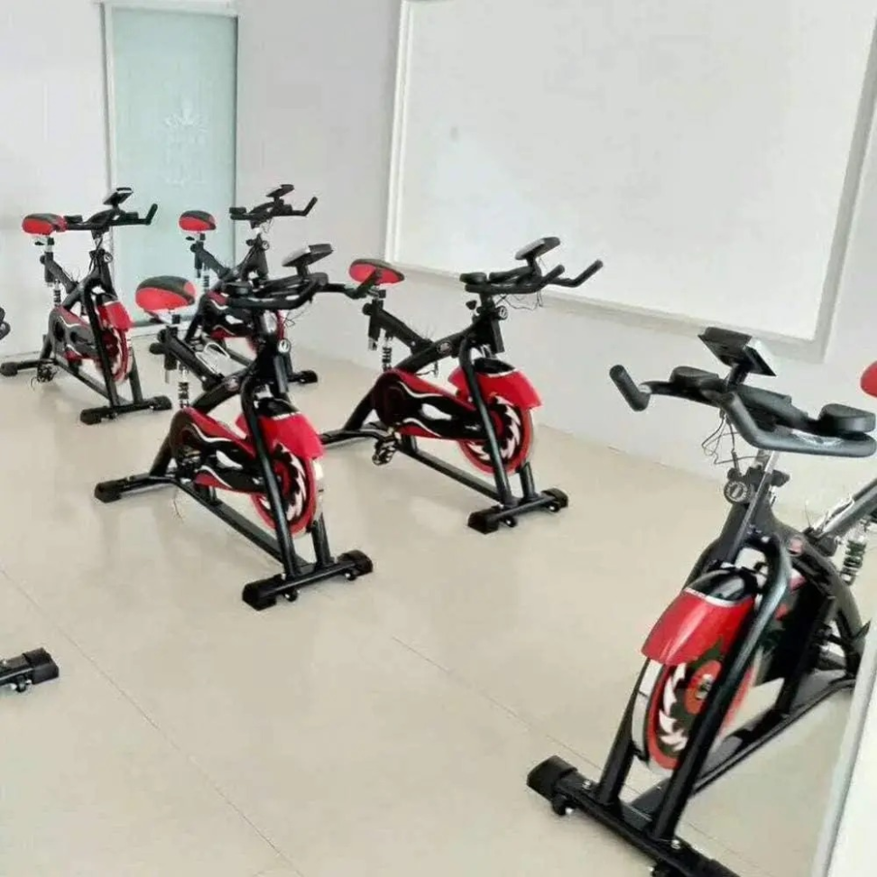 Bicicleta Spinning Com Roda De Inércia De 18kg Fitness Preto com Vermelho - #6