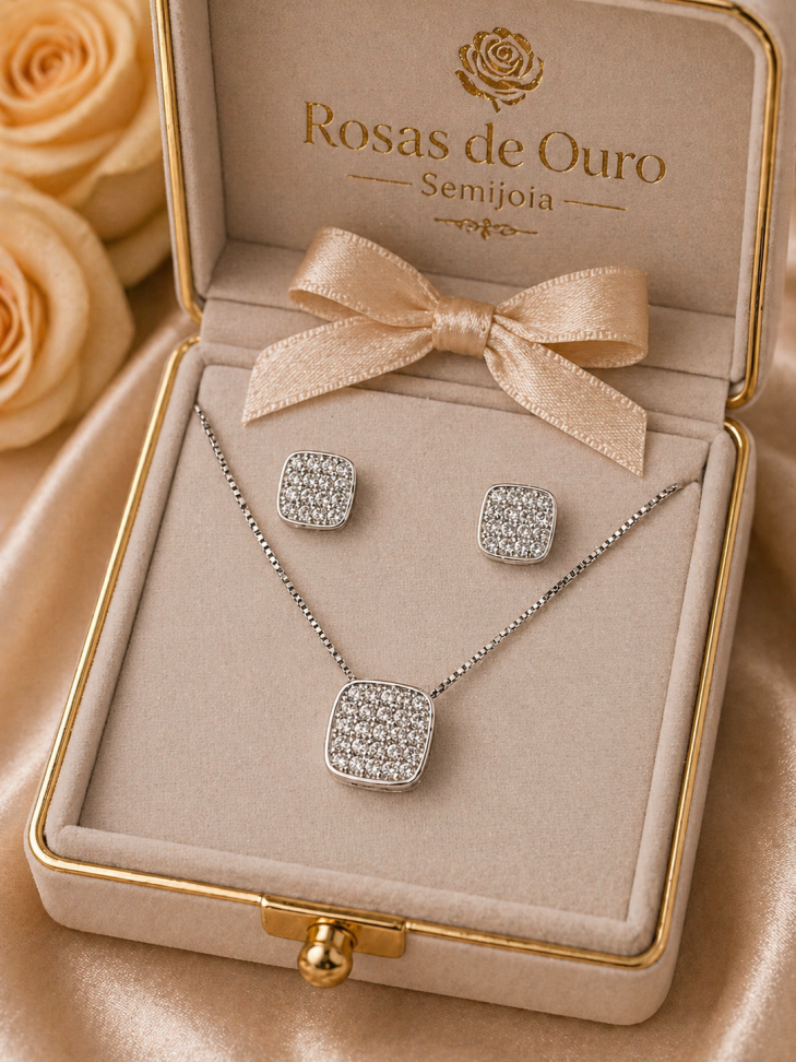 Conjunto quadradinho cravejado ródio branco